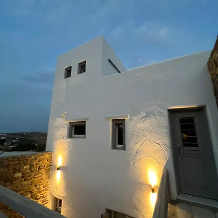 Luxurious Villa Oasis In Paros Βίλα