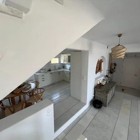 Luxurious Villa Oasis In Paros