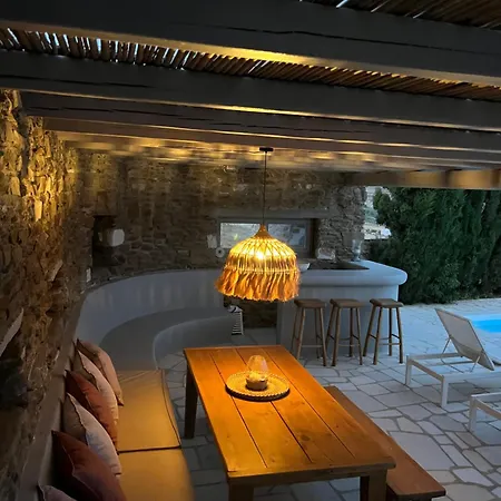 Luxurious Villa Oasis In Paros Βίλα